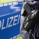 Vorfall an S-Bahnhof: Bewaffneter Mann von Polizisten bei München angeschossen