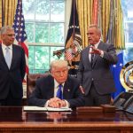 Trump schränkt umstrittene Forschung an Krankheitserregern per Dekret ein