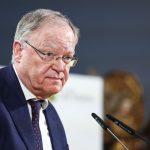 Regierungsbildung: Weil nach Kanzlerwahl: Politische Stabilität ist verletzlich