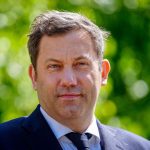 SPD sucht neue Perspektiven: Klingbeil vor erster Parteitagsdebatte nach Regierungsstart