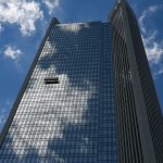 Illegale Aktion: Mann klettert Hochhaus in Frankfurt empor