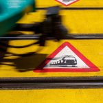 Verkehr: Tödlicher Unfall: Fußgängerin von Straßenbahn eingeklemmt
