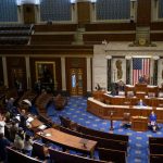Streit um Trumps Steuergesetz: Marathonrede im US-Kongress – Demokrat bremst Abstimmung