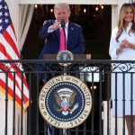 Unabhängigkeitstag: Trump unterzeichnet Steuer-Gesetz