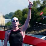 Freiwasser-WM in Singapur: Gold-Glanz in der Hitze: Wellbrock feiert zweiten WM-Titel
