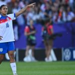 Fußball-Europameisterschaft: Rassismus-Vorfälle: FIFA-Chef sagt Engländerinnen Hilfe zu