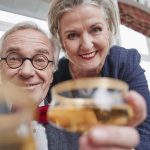 Generationendebatte: Boomer, die im Alter das Erbe ihrer Kinder verprassen – geht’s noch? Aber hallo!