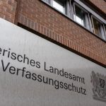 Gefahren: Herrmann: Innere Sicherheit von links und rechts bedroht