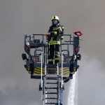 Schaden in Millionenhöhe: Großbrand in Niedernhausen am frühen Morgen gelöscht