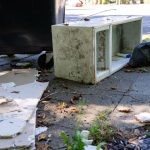Sofa auf dem Bürgersteig: Bußgelder für illegalen Müll in Berlin steigen drastisch