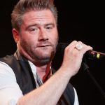 Leute: Sasha bringt seine Rockabilly-Kunstfigur Dick Brave zurück