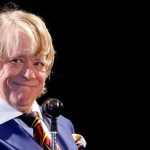 Helge Schneider: Die singende Herrentorte wird 70 – und schenkt sich eine Doku zum Geburtstag