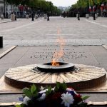 Ewige Flamme in Paris: Mann zündet seine Zigarette an Weltkriegsdenkmal an – Festnahme
