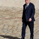 Frankreichs Premier stellt Vertrauensfrage – Sturz der Regierung erwartet