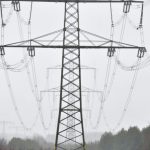 Brandstiftung an Hochspannungsmasten: Zehntausende in Berlin ohne Strom