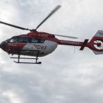 Berlin-Rummelsburg: Kleintransporter kippt auf Seite – Verletzte