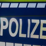 Landkreis Ravensburg: Transporter fährt auf Lkw auf – Fahrer schwer verletzt