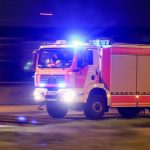 Feuer bei Entsorgungsbetrieb: Großbrand in Müllanlage bei Hambühren – Löscharbeiten laufen