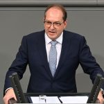 Beschluss im Bundestag: „Turbo-Einbürgerung“ wieder abgeschafft – was jetzt gilt